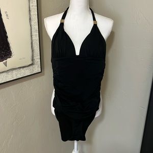 Victoria Secret Swim Tummy Hiding Middle sz M